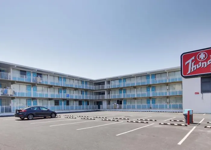 Motel Thunderbird